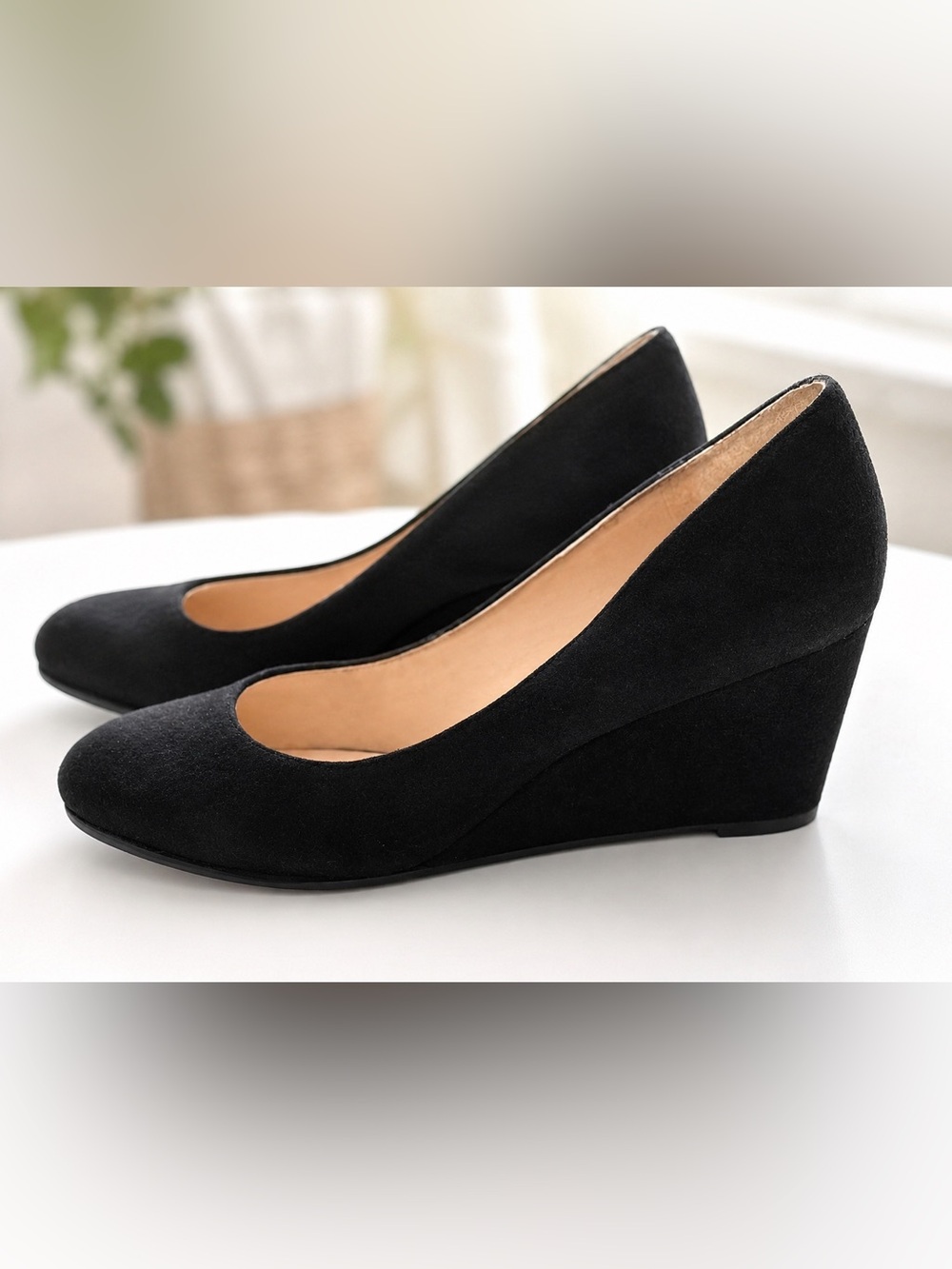 Classic Nine West Black Suede Women's Pumps